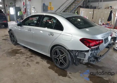 2022 Mercedes-Benz A 220 4Matic из США, поврежденный, VIN W1K3G4FBXNJ372932